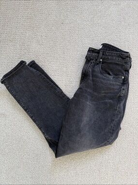 Men's Black Washed Jeans - Classic Straight Fit